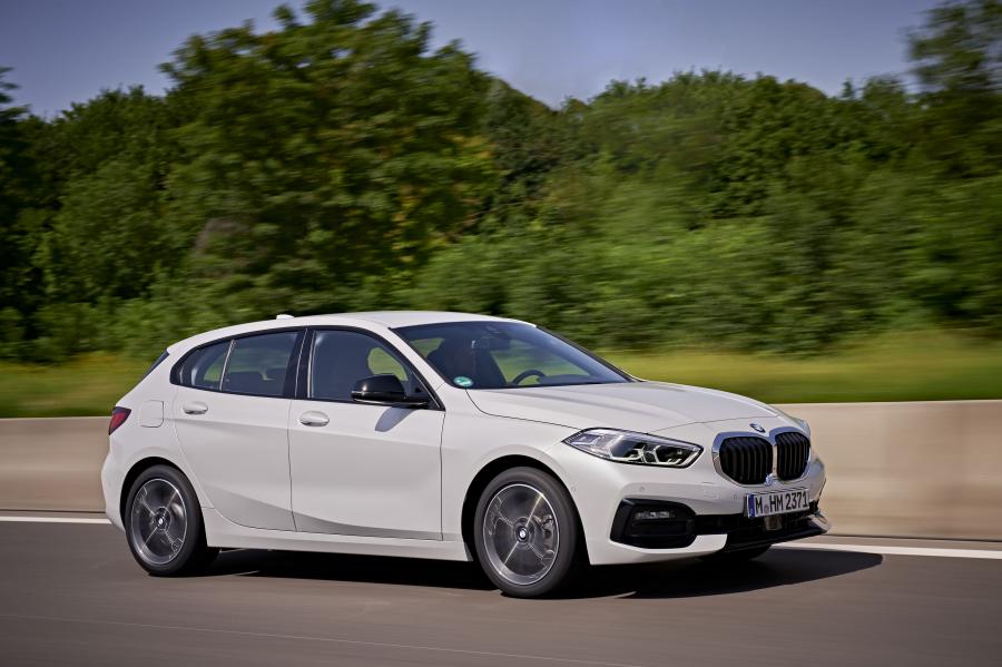  BMW 118d Sportline (F40) 2019 года  (WW) (фото 2 из 89)
